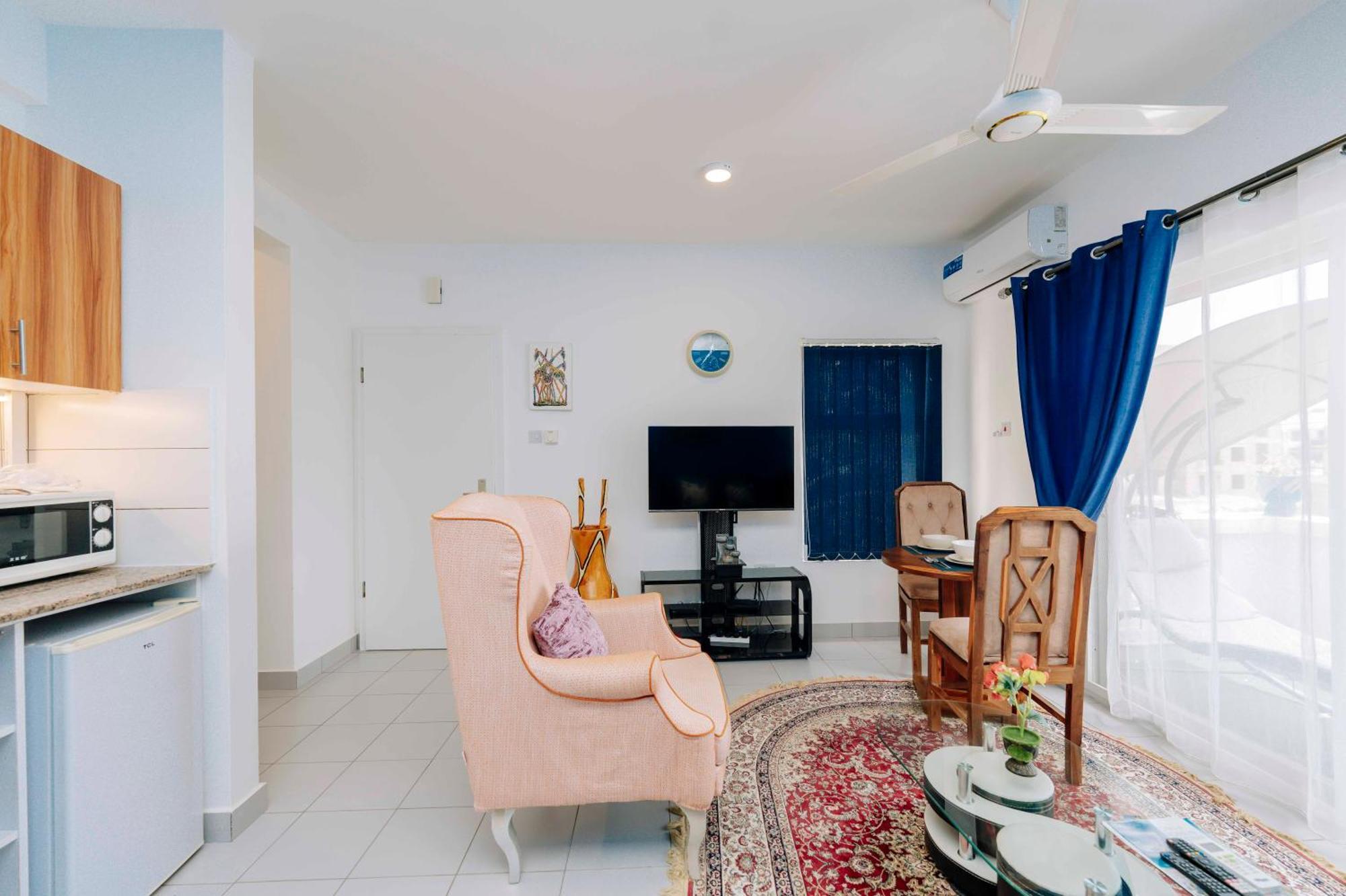 Appartement Zanzibar,fumbatown Cozy 1 Bed *